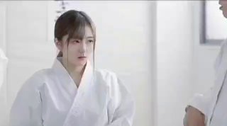 居家的荡妇 情夫家中无套内射骚妻